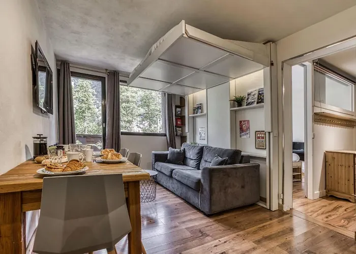 Aiguille Du Grepon - Bright In The Heart Of Apartmán