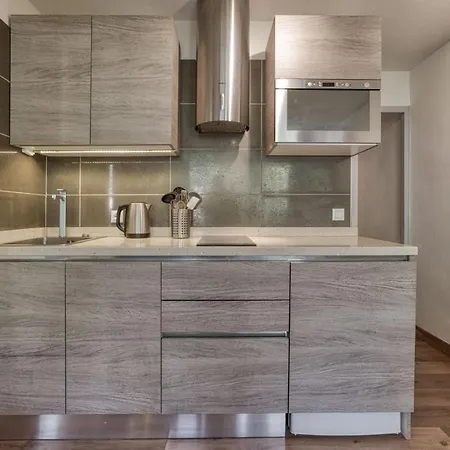 Aiguille Du Grepon - Bright In The Heart Of Apartman