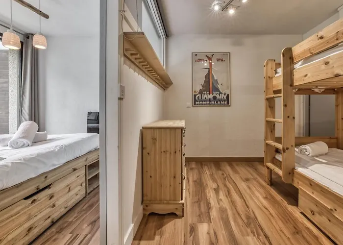 Aiguille Du Grepon - Bright In The Heart Of * Шамони